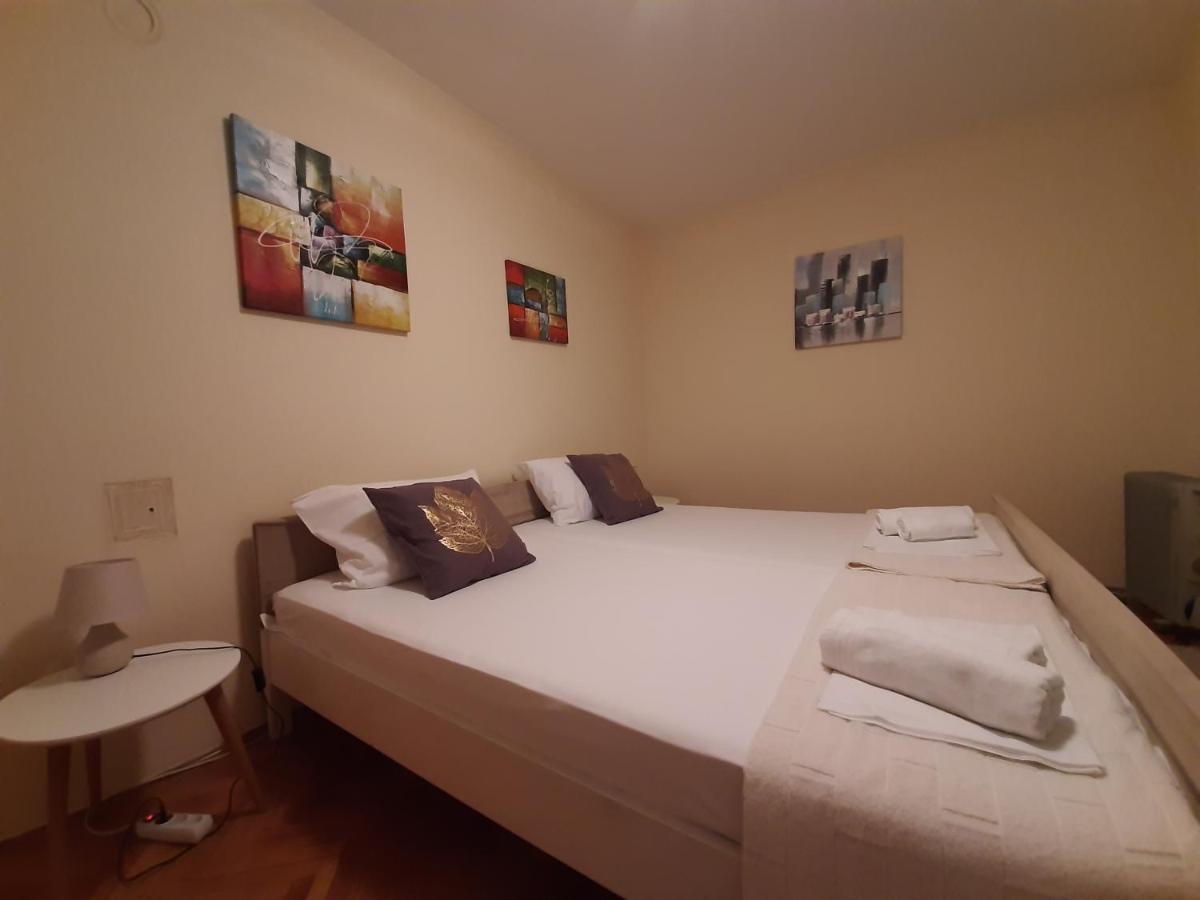 Haus Apartman Zajecar M&L Apartment Екстериор снимка